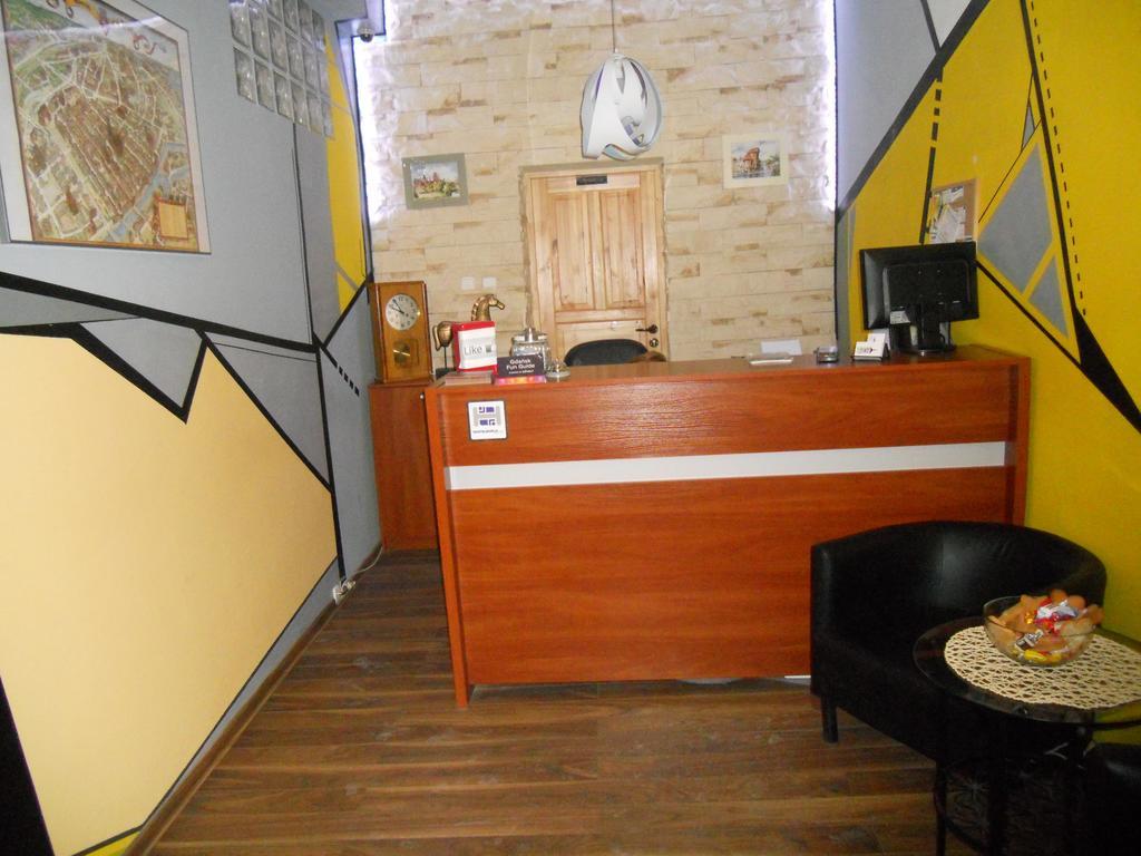 Old Town Hostel กดัญสก์ ภายนอก รูปภาพ