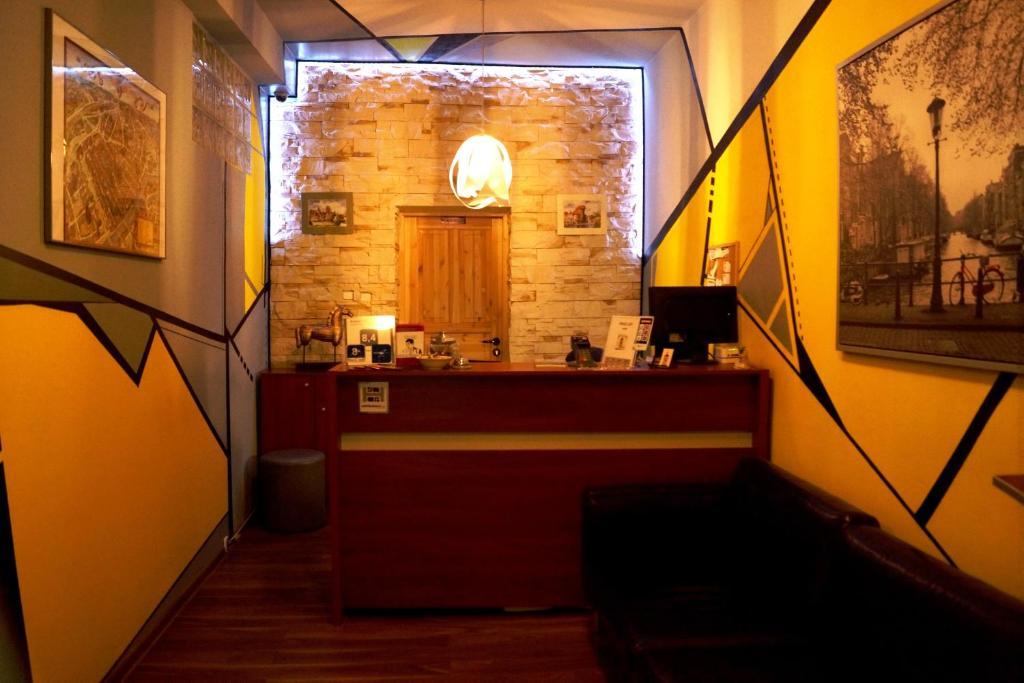Old Town Hostel กดัญสก์ ภายนอก รูปภาพ